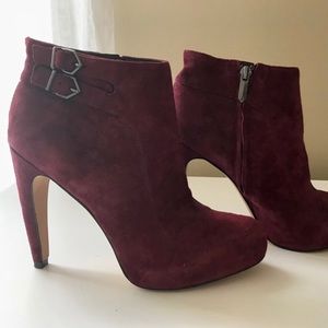 Burgundy Sam Edelman heeled booties size 6.5